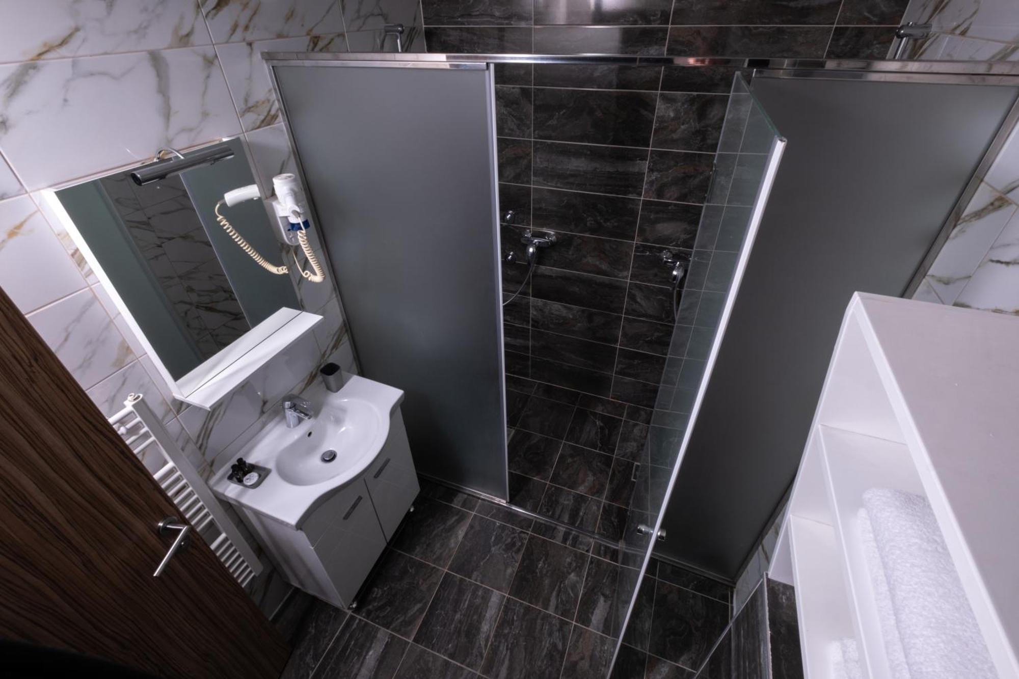 Ilidža Hotel Bosna 1 מראה חיצוני תמונה